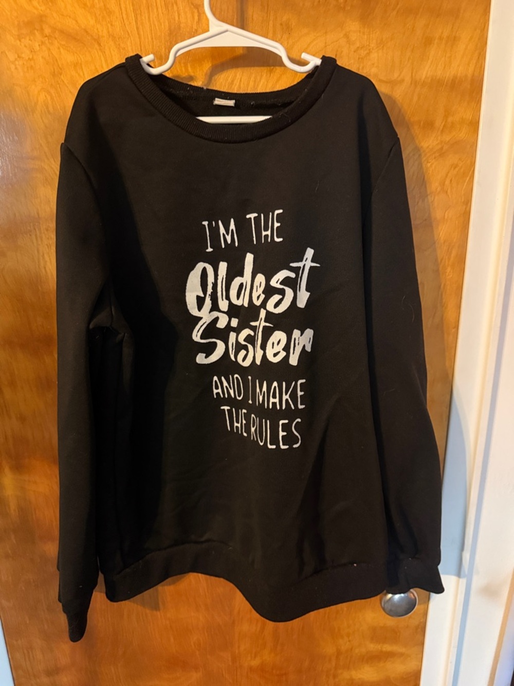 Black 'I'm the Oldest Sister' Graphic Kids Sweatshirt